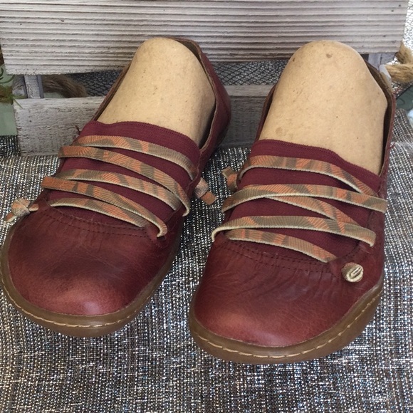 Camper woman’s size 8 burgandy 👞 shoes - Picture 2 of 6
